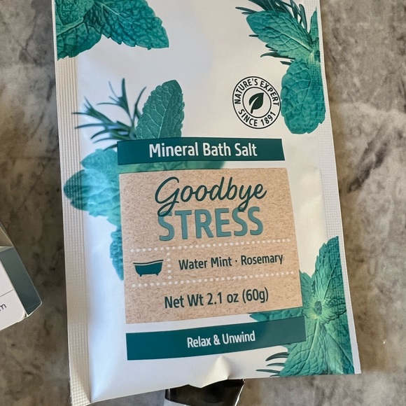 Skincare Bundle - Picture 5 of 5